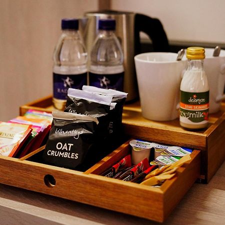 Southgate Hotel London East Barnet Экстерьер фото