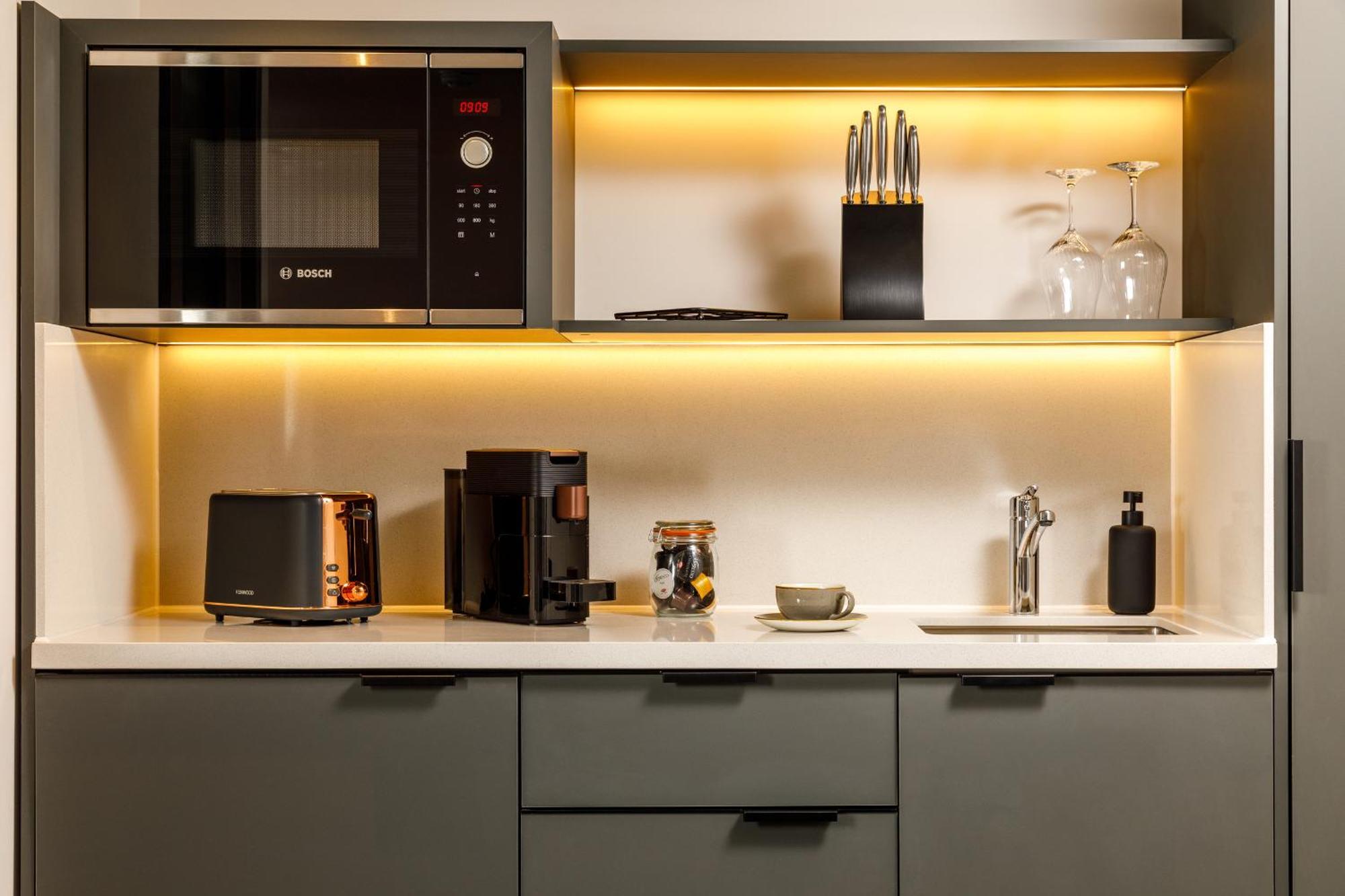 Southgate Hotel London East Barnet Экстерьер фото
