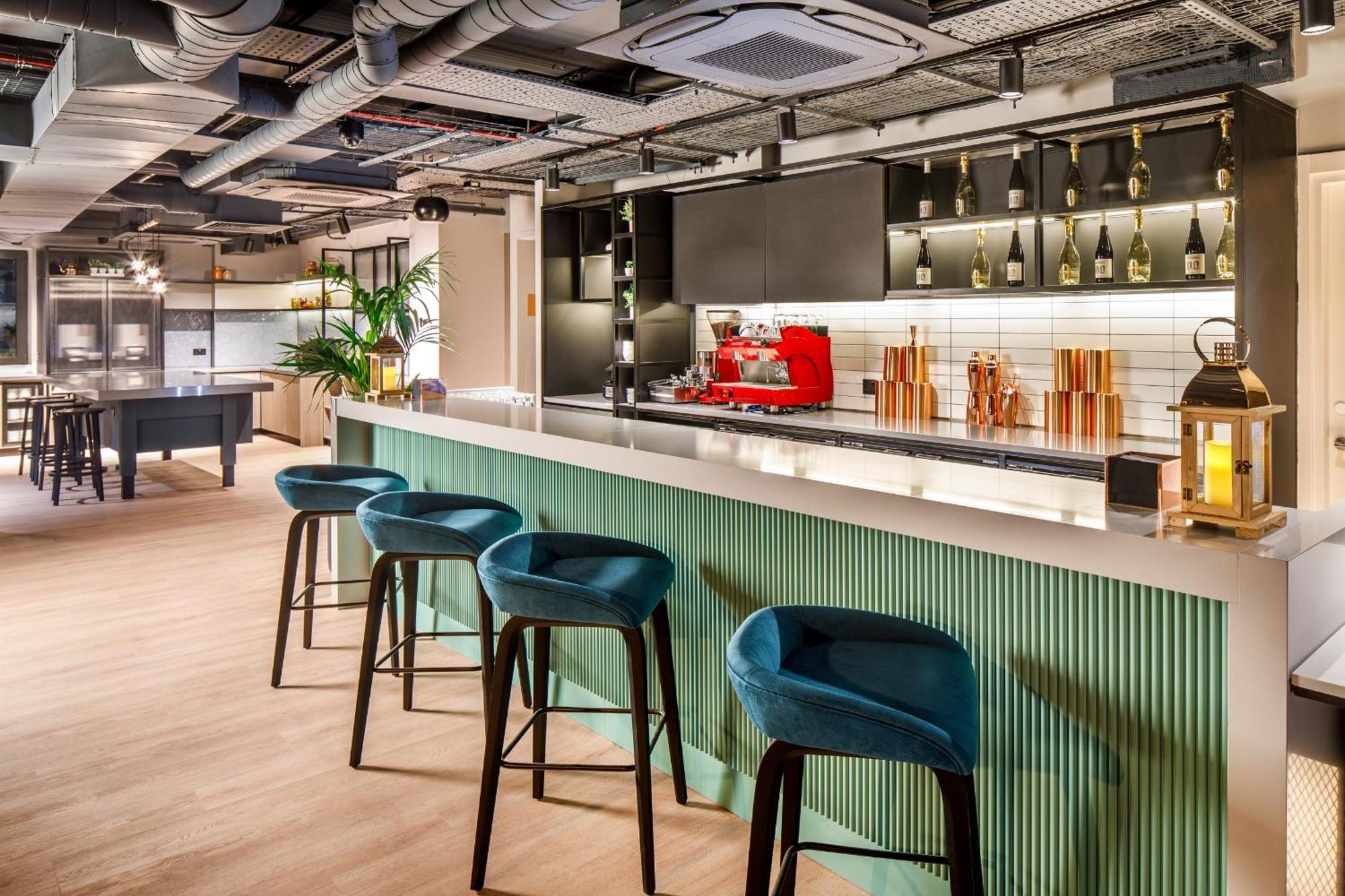 Southgate Hotel London East Barnet Экстерьер фото