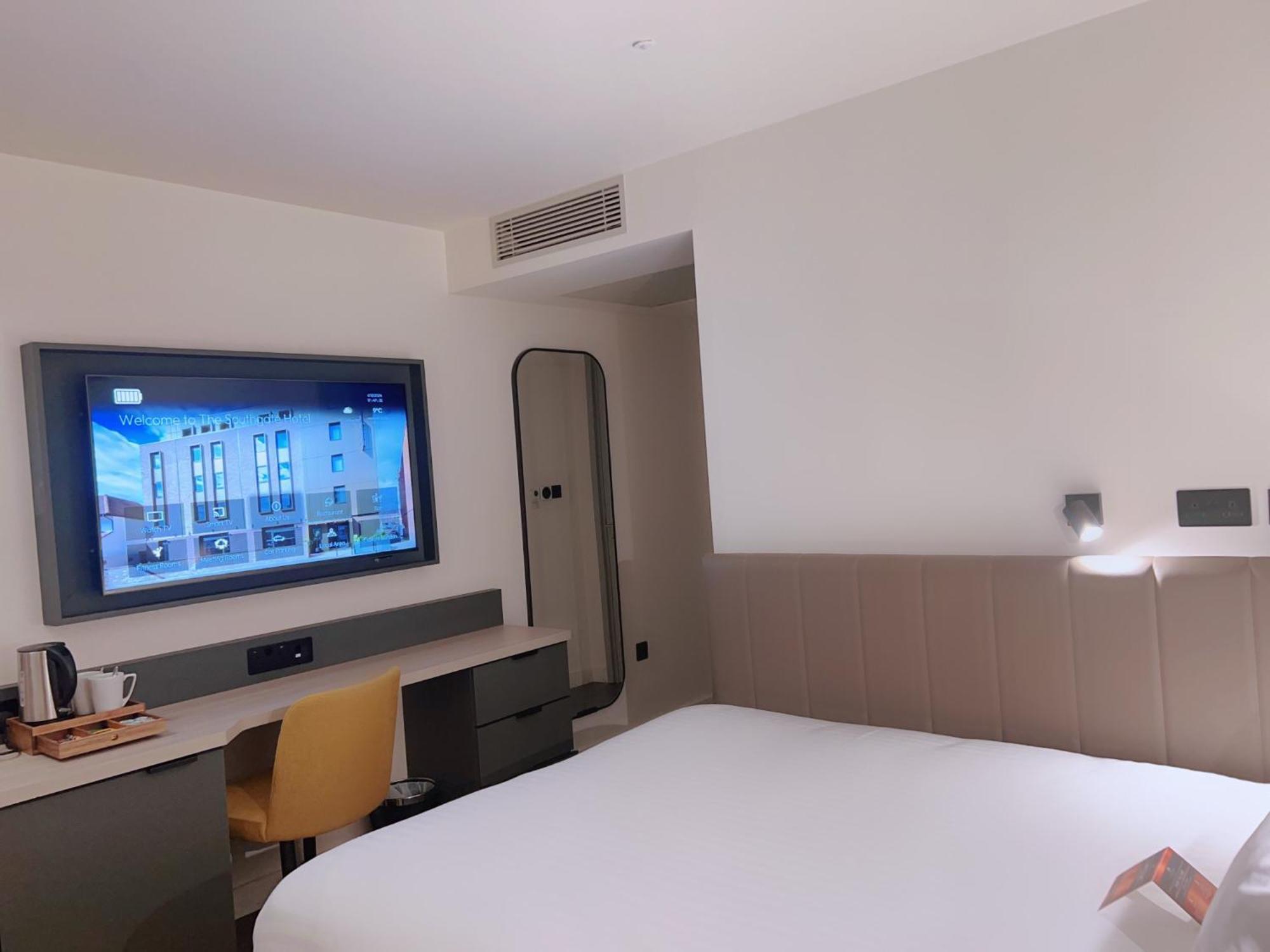 Southgate Hotel London East Barnet Экстерьер фото